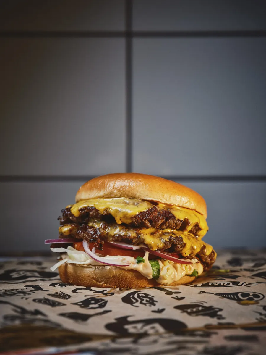 Double New York-burgare från Bastard Burgers