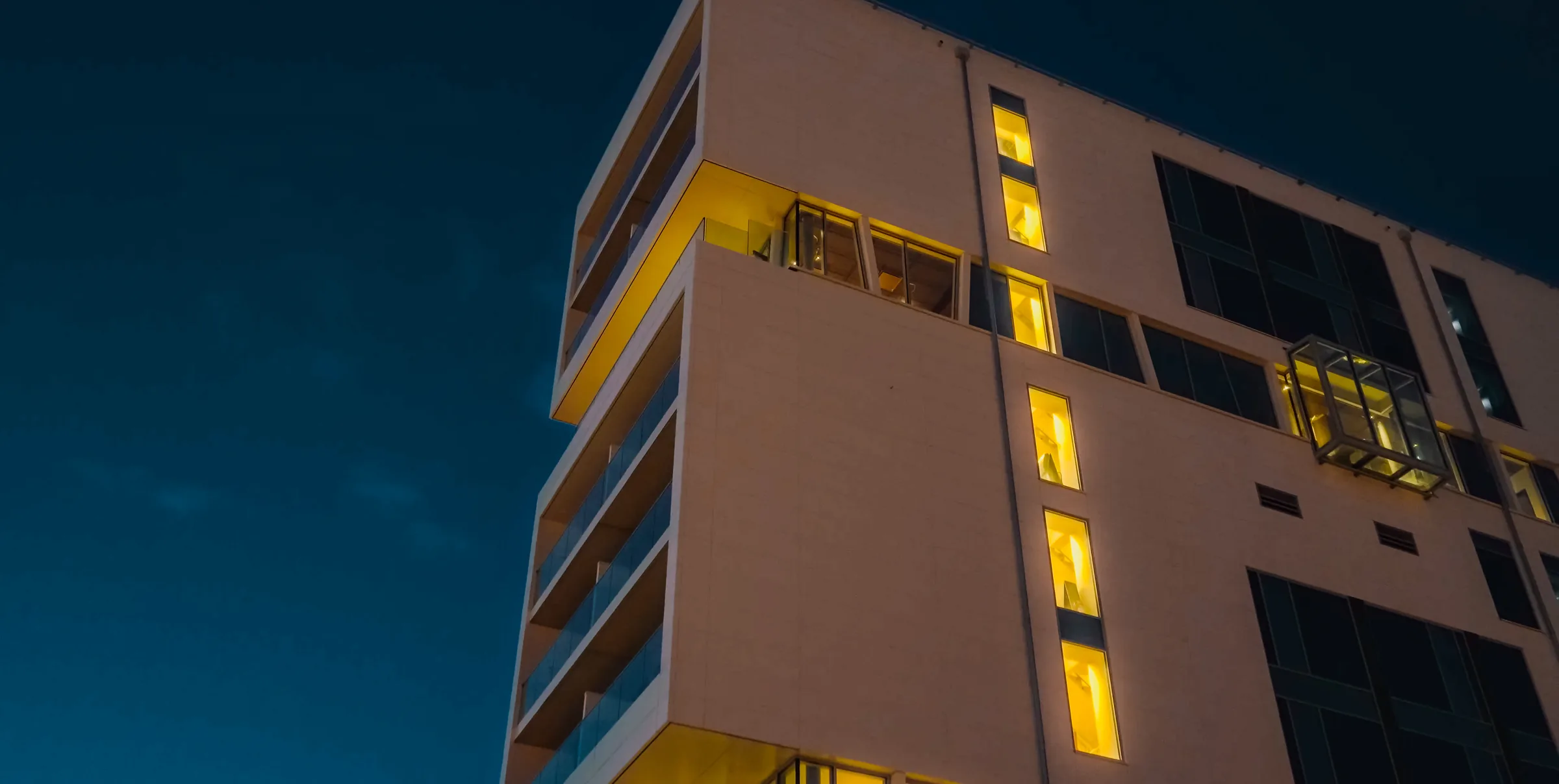 Willow hotel exterior